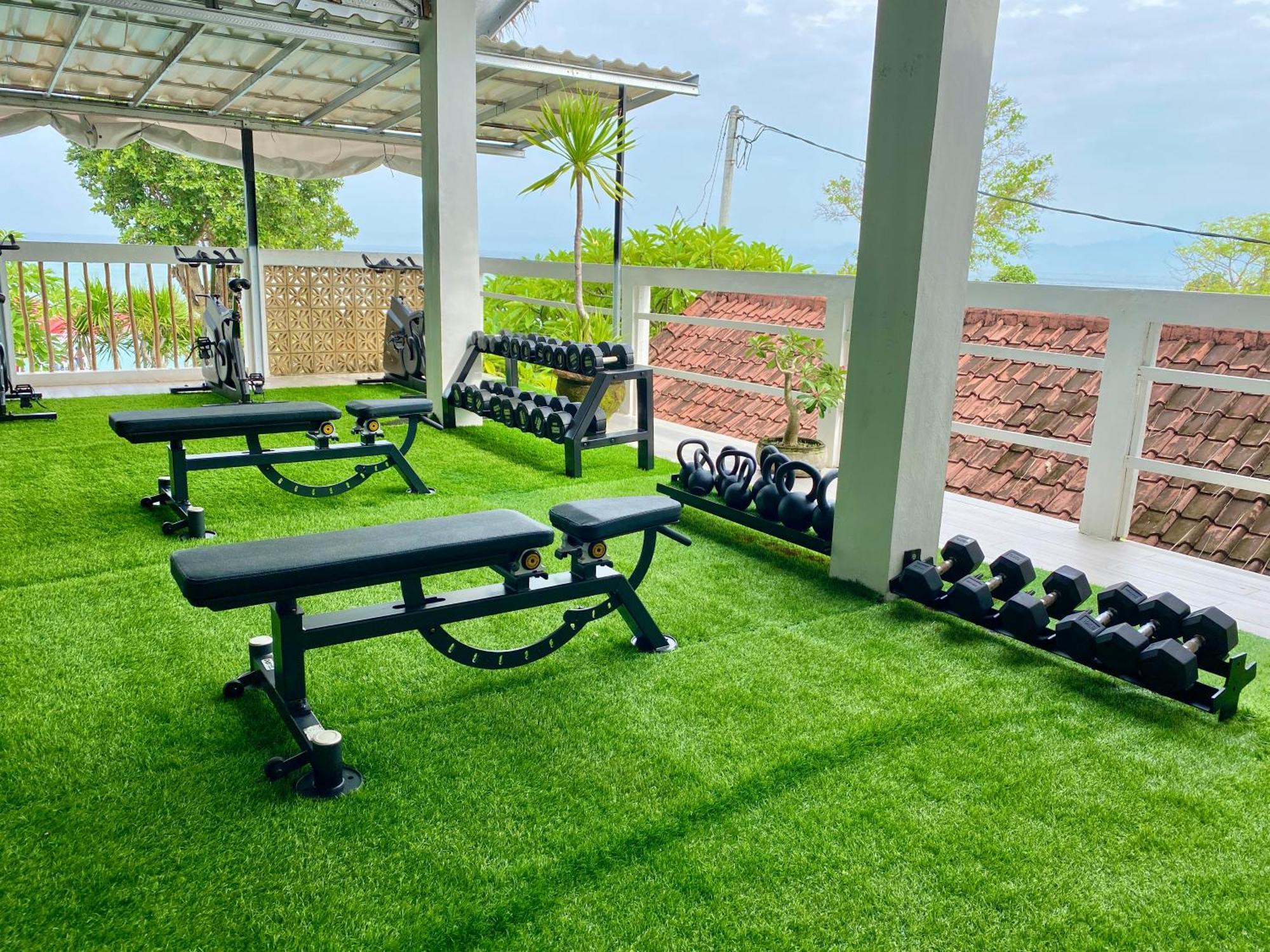 3 Monkeys Lembongan Studio Apartments Gym Recovery Centre Buitenkant foto